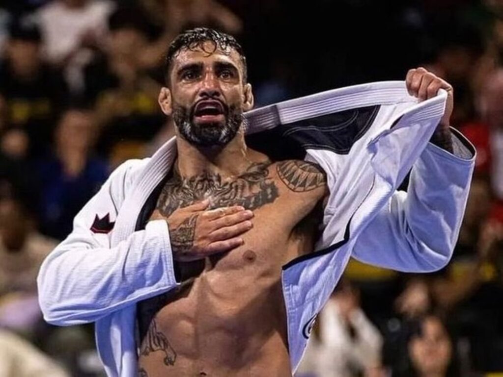 رصاصة فالرأس تنهي حياة بطل العالم في رياضة جوجيتسو