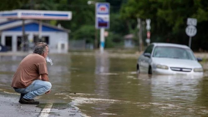 مصرع 28 شخصا جراء فيضانات ولاية كنتاكي الأمريكية