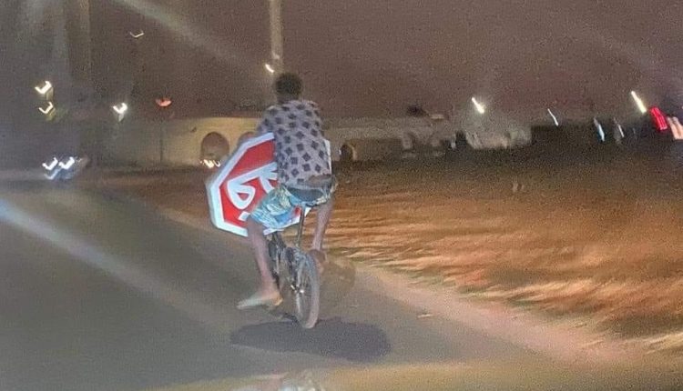 كمين امني يطيح بسارق علامات التشوير الطرقي بسلا