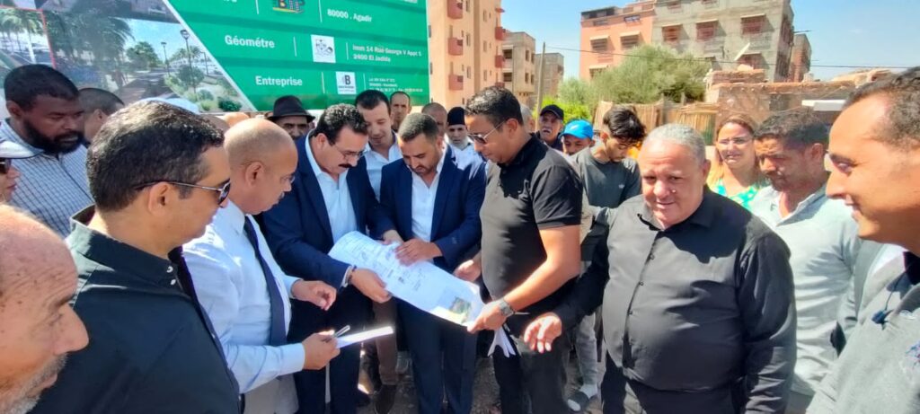 بحضور الدكتور طارق حنيش … المجلس الجماعي لمدينة مراكش يعطي انطلاقة اشغال تهيئة فضاء للترفيه وملاعب رياضية من الجيل الجديد بتراب الملحقة الإدارية ازيكي +صور