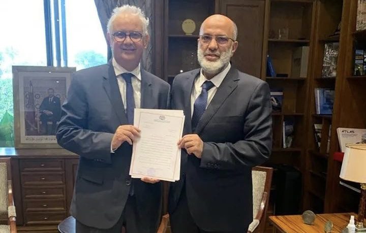 الوزير بركة والبرلماني دريوش يناقشان مشروع تصميم التهيئة المتعلق بتوسعة طريق اوريكا
