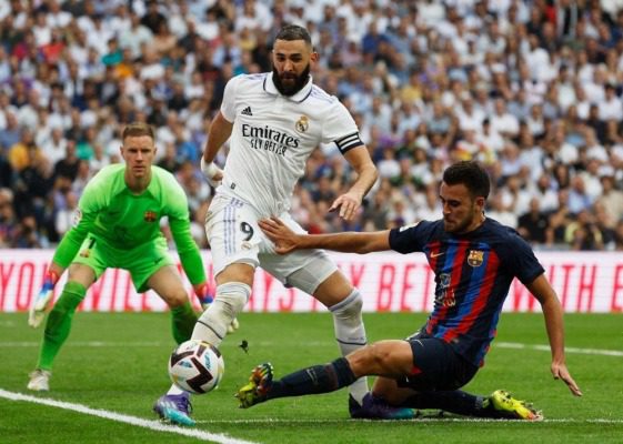 ريال مدريد يفوز على برشلونة (3-1) وينتزع الصدارة