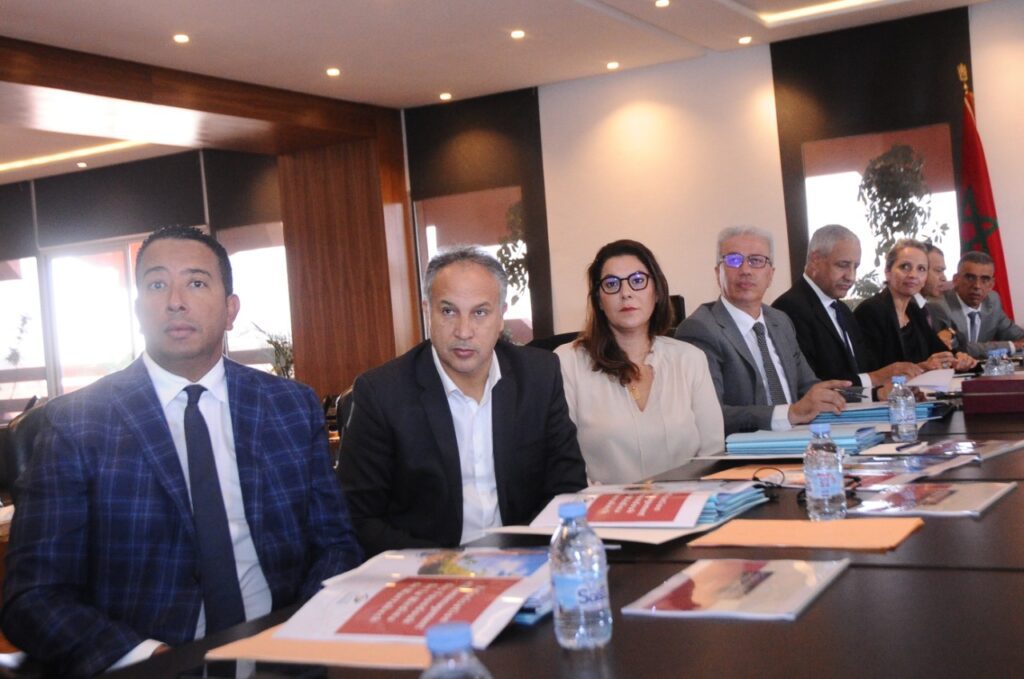 قسي لحلو يترأس اجتماعا لتدارس اهم المشاريع المبرمجة بمدينة مراكش +صور