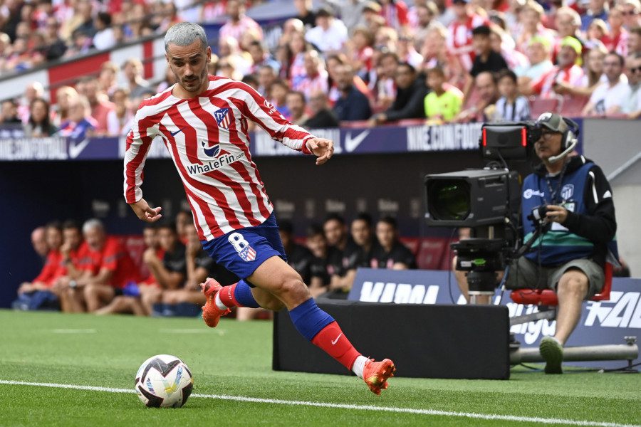 أتلتيكو يشتري عقد غريزمان من برشلونة