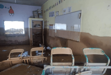 سيول جارفة تتسبب في أضرار مادية لمدرسة اغرتيقي بإمين الدونيت وفعاليات تربوية تحذر من الإحتفاظ بالمؤسسات المتواجدة في سافلة الأودية والشعاب