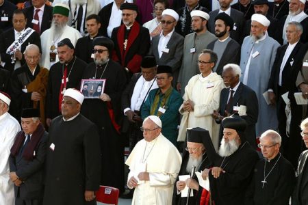 المغرب يشارك في اللقاء الدولي للصلاة من أجل سلام الأديان