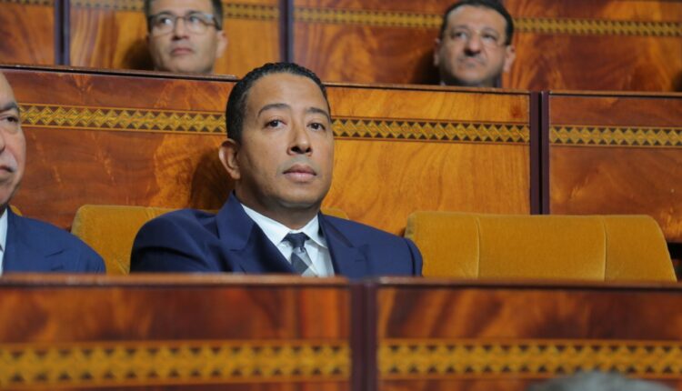 حنيش برلماني مراكش يسائل وزير الصناعة حول “فوضى المضاربات” في سوق الذهب حنيش برلماني مراكش يسائل وزير الصناعة حول “فوضى المضاربات” في سوق الذهب