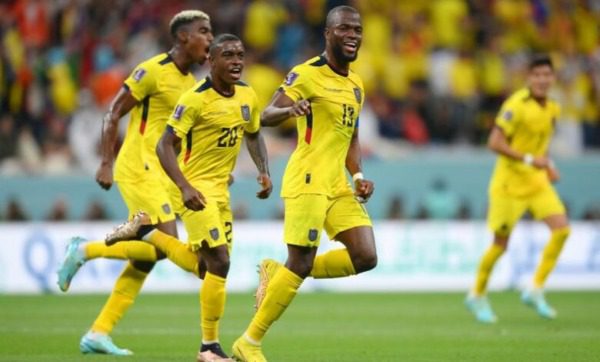 المنتخب الاكوادوري يفوز على نظيره القطري (2-0) في افتتاح كأس العالم