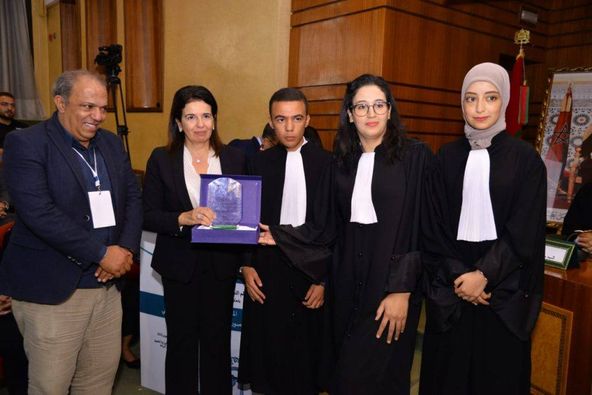 كلية الحقوق بجامعة القاضي عياض تفوز بمسابقة المحاكمة الصورية في القانون الدولي الإنساني