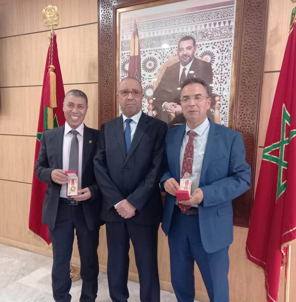 تتويج العميدين عبد الرحيم بنعلي ويوسف البحيري بوسام ملكي للإستحقاق الوطني من الدرجة الممتازة