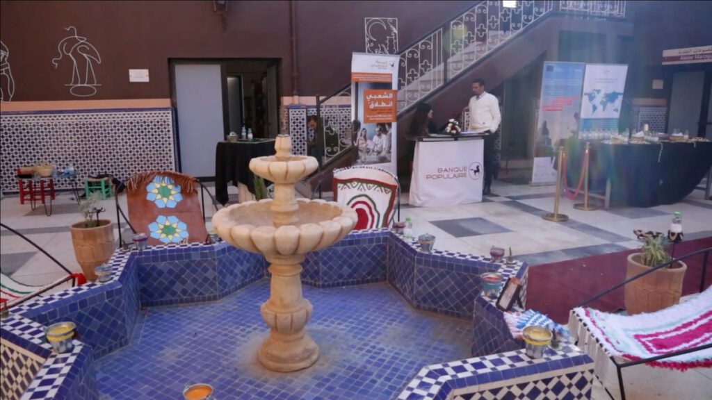 بالفيديو … المعهد المتخصص في الفنون التقليدية بمراكش يحتضن ورشة تكوينية لفائدة الصناع التقليديين الشباب