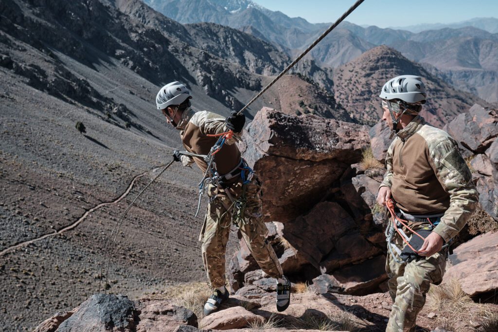 جبال أوكايمدن تحتضن مناورة عسكرية بين الجيشين المغربي والفرنسي