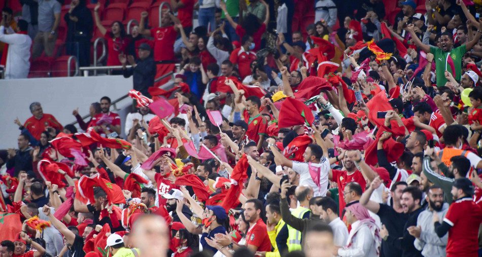 الجماهير المغربية في حالة “انتظار وترقب” للحصول على تذاكر مباراة إسبانيا بعد نفاد “التذاكر المجانية”