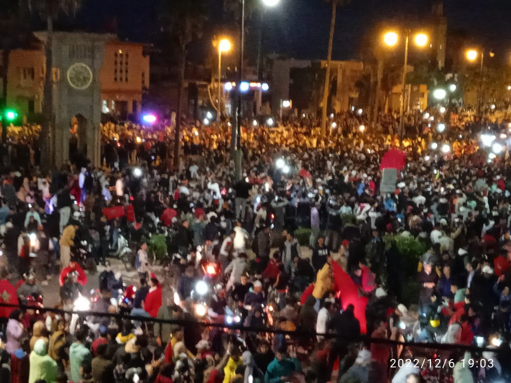 تأهل المنتخب المغربي لنصف نهاية كأس العالم يلهب شوارع وساحات قلعة السراغنة