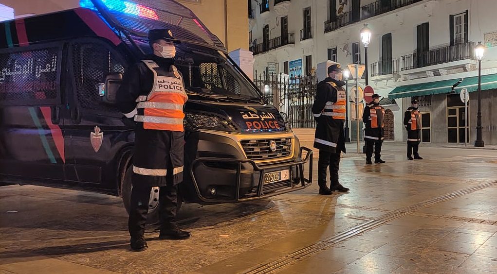 شخص في حالة غير طبيعية يهاجم رجل امن بالسلاح الابيض بوجدة