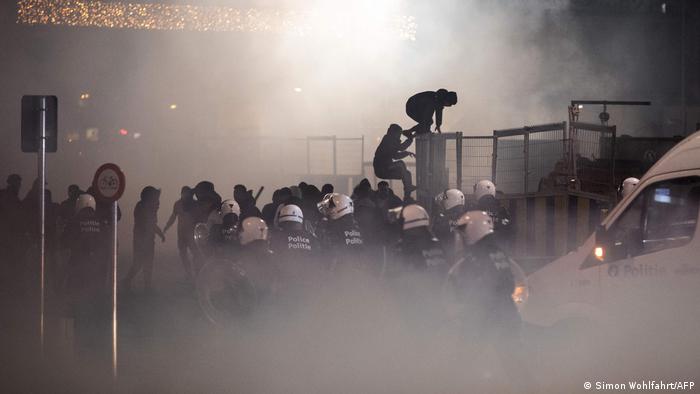 شغب وعنف واعتقالات بفرنسا وهتافات معادية للعرب بعد مباراة “الأسود”