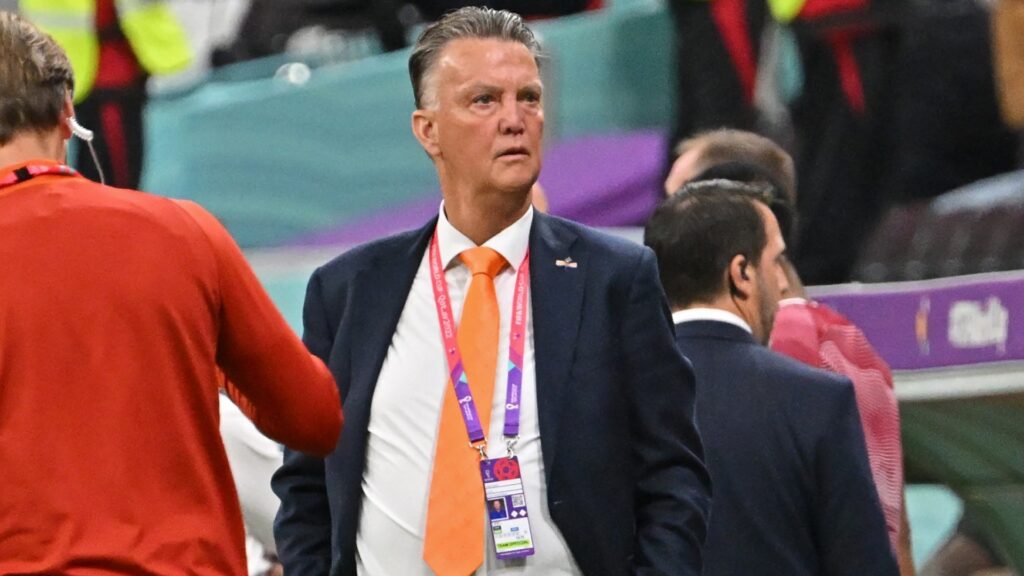 المدرب فان خال يؤكد انتهاء مسيرته مع المنتخب الهولندي