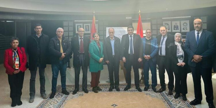 النقابة الوطنية للصحافة المغربية تعقد لقاء مع وزير الاتصال
