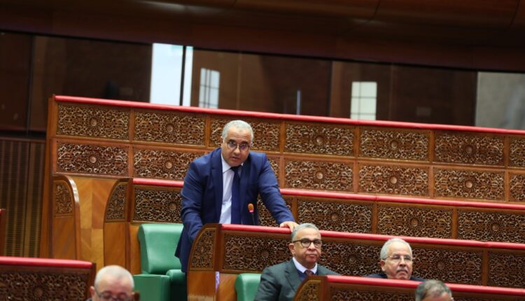 شميس يدعو لاعتماد نصوص قانونية تقرب الإدارة من المواطن وتدلل العقبات أمامه كمرتفق