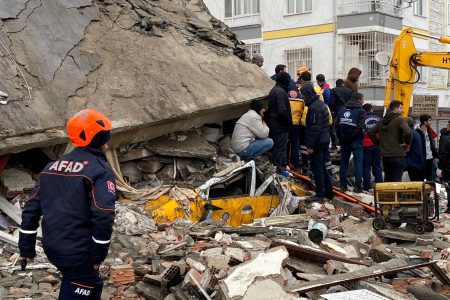 زلزال تركيا.. 19 وفاة في صفوف الجالية المغربية و34 في عداد المفقودين