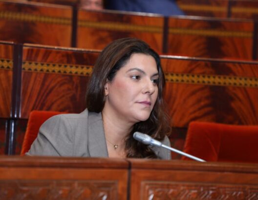 نادي الكوكب المراكشي لكرة اليد يقدم التعازي في وفاة والدة عمدة مراكش