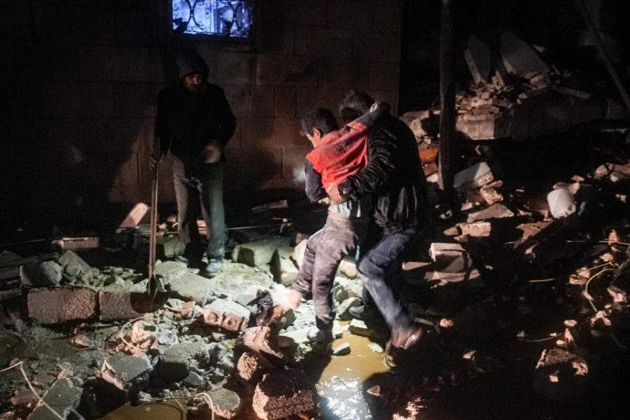 404 قتلى و2553 مصابا في زلزال ضرب سوريا وتركيا