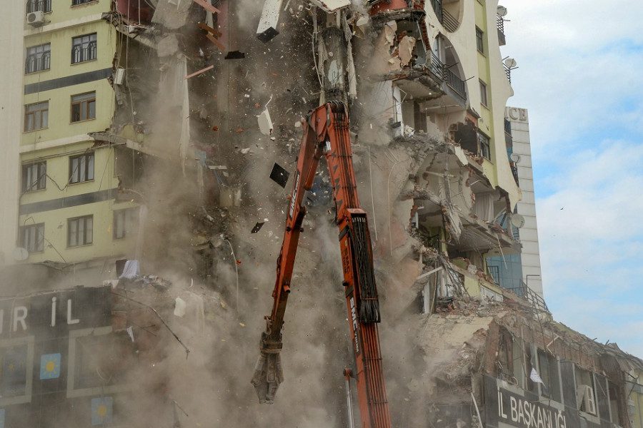 تركيا.. اعتقال 184 متهما بسوء تشييد مبان منهارة بالزلزال