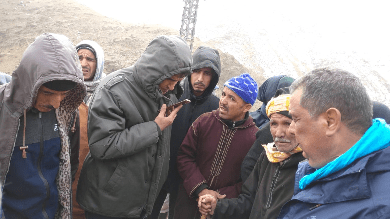 تفعيلا لدور لجنة اليقظة الإقليمية.. الكراب عامل شيشاوة يتفقد في يوم واحد أوضاع ساكنة ايت حدو يوسف وامين الدونيت الجبليتين