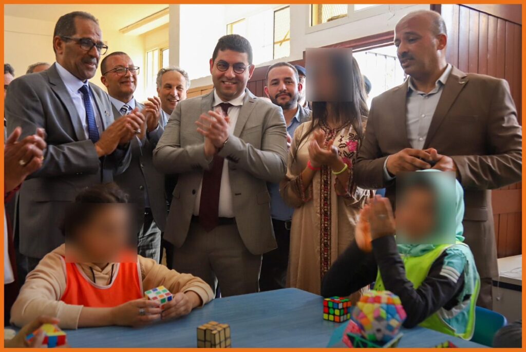 بالصور .. الوزير بنسعيد يتفقد اشغال إحداث مركز الاستقبال كارتينغ ودار الشباب ومشروع مخيم جيل جديد بآسفي