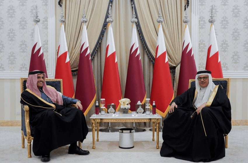 قطر والبحرين يستأنفان العلاقات الدبلوماسية