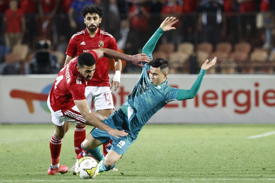 نفاذ تذاكر مباراة الرجاء ضد الأهلي