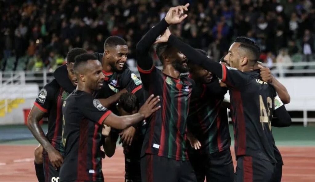 الجيش يحسم ديربي العاصمة والوداد يواصل المطادرة