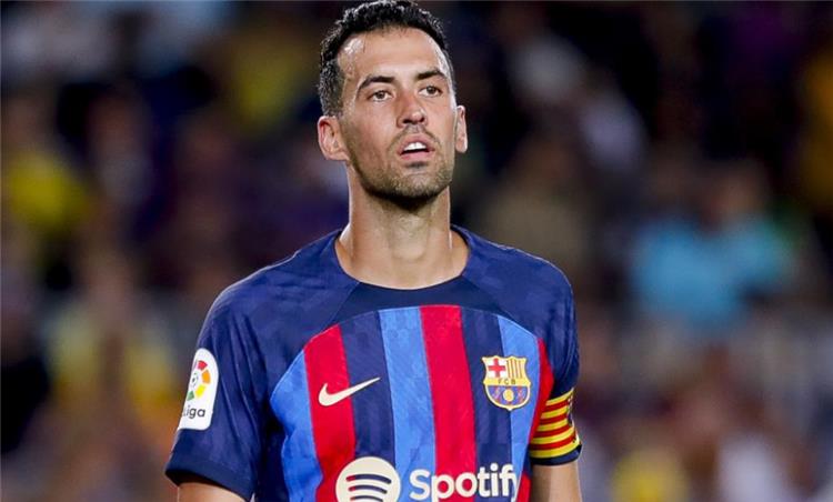 سيرجيو بوسكيتس يعلن رحيله عن برشلونة الصيف المقبل