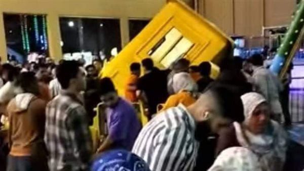 8 جرحى بينهم أطفال بسقوط لعبة ملاهٍ في الإسكندرية