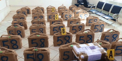 إجهاض عملية تهريب 830 كيلوغرام من مخدر الشيرا بخريبكة