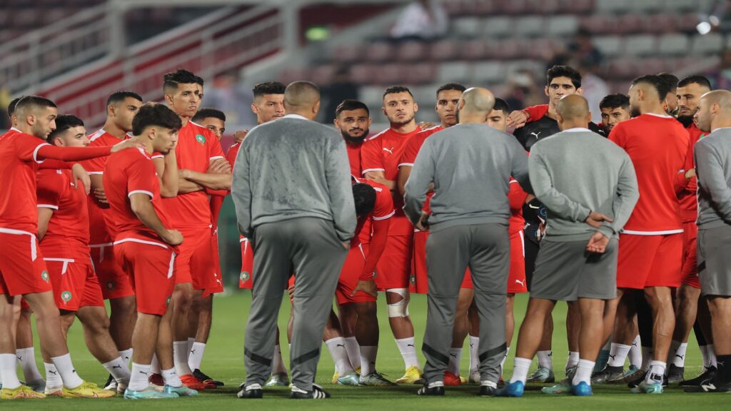 الركراكي يحدد موعد التحاق لاعبي المنتخب المغربي بالتجمع الإعدادي