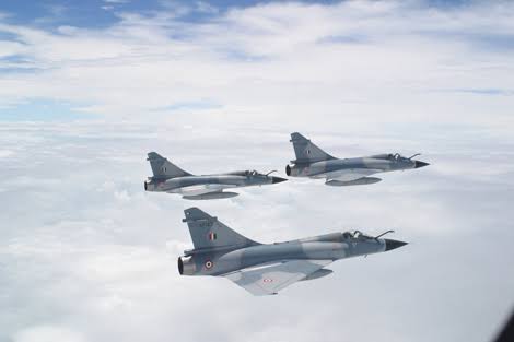 الجزائر تمنع عبور الطائرات العسكرية الفرنسية إلى النيجر
