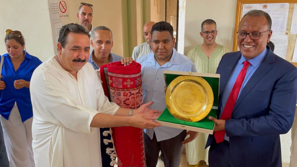 الشافقي رئيس مجلس مقاطعة المنارة يحتفي رفقة فعاليا المجتمع المدني برجالات السلطة بمنطقة المنارة قبل مغادرتهم