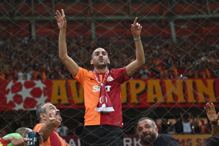 جماهير غلطة سراي تضغط على المدرب من أجل زياش