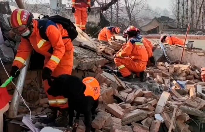 زلزال الصين.. ارتفاع حصيلة القتلى إلى 149 والبحث مستمر عن شخصين