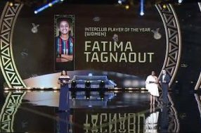 تتويج المغربية فاطمة تاكناوت كأحسن لاعبة كرة قدم في افريقيا في 2023