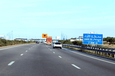 الطرق السيارة بالمغرب: متوسط حركة السير اليومية بلغ 13 ألف و600 عربة سنة 2022