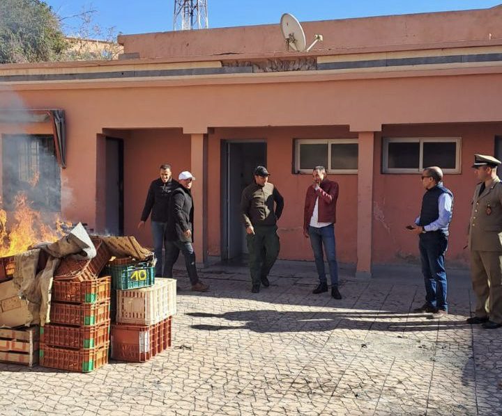حجز وإتلاف عشرات الصناديق الخاصة بالخضر والفواكه بمراكش