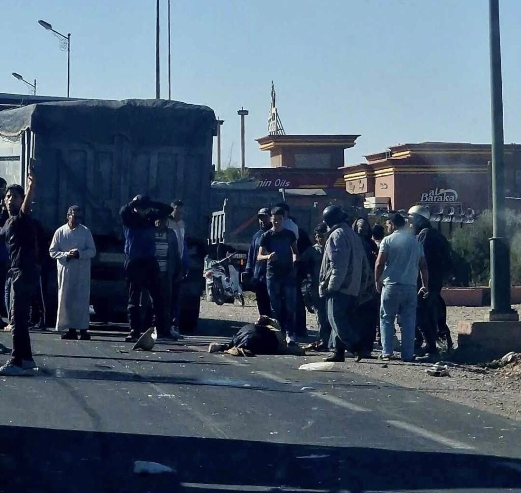 شاحنة ترسل صاحب عربة مجرورة الى مستعجلات مراكش