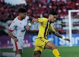 الوداد الرياضي يتعادل مع المغرب الفاسي