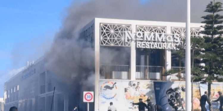 حريق مهول وسط مارينا بمدينة طنجة ينهي حياة شخص ويصيب 4 آخرين بجروح