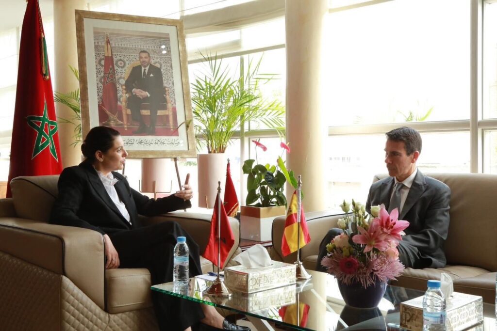 الوزيرة المنصوري تستقبل سفير اسبانيا بالمغرب