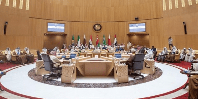 بوريطة يعقد اجتماعا مع وزراء خارجية دول التعاون الخليجي في العاصمة السعودية الرياض