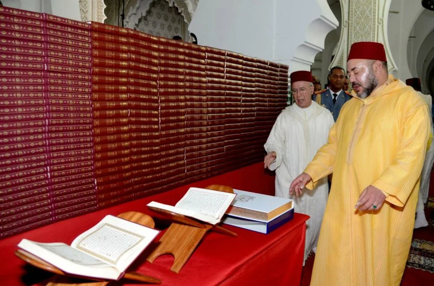 المغرب يمنح مجموعة من نسخ المصحف الشريف لمسجد الحسن الثاني بليبروفيل