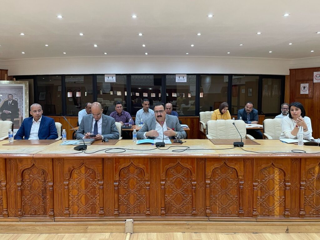 برئاسة الشافقي.. مجلس مقاطعة المنارة يعقد دورة استثنائية لبرمجة فائض حساب النفقات